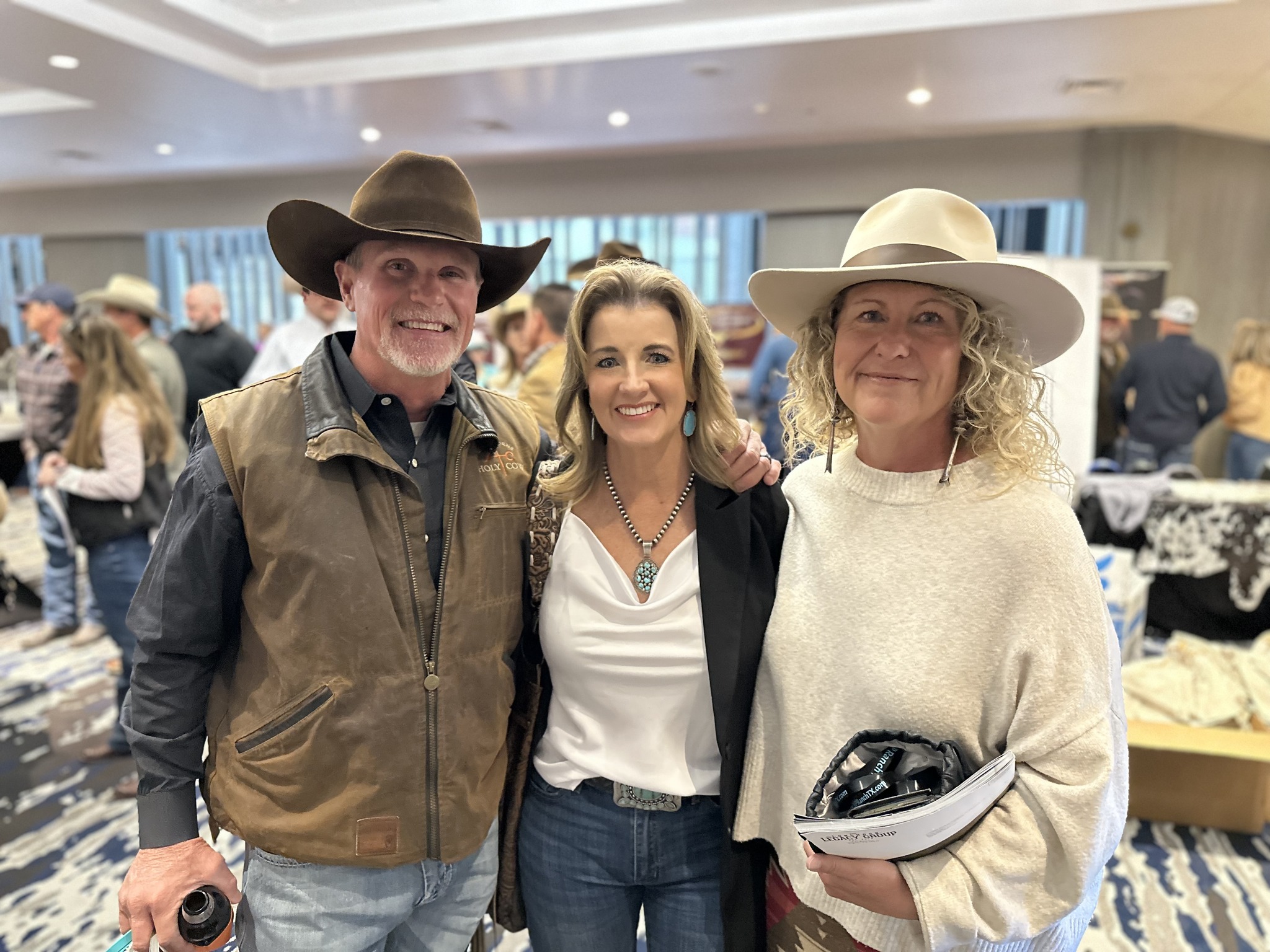 Hired Hand customers Mikeal & Brandi Beck, Holy Cow Longhorns and Cindy Bolen, Bolen Longhorns